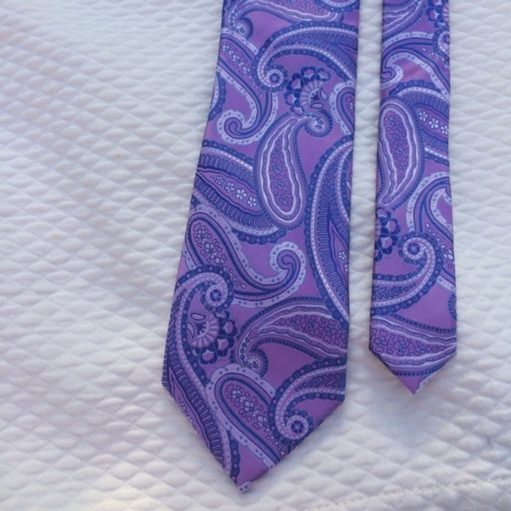 Saddlebrook Silk Paisley Men Tie
